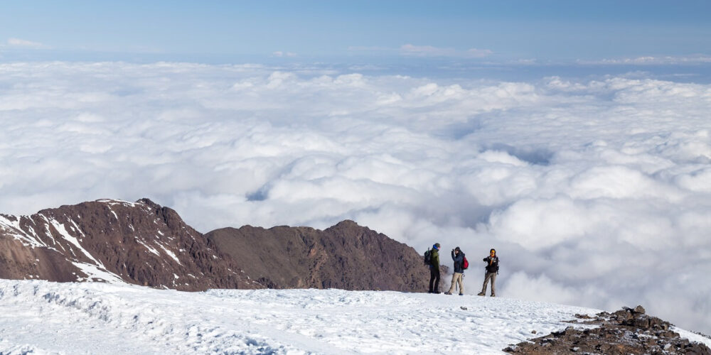view_toubkal_summit people over the clouds